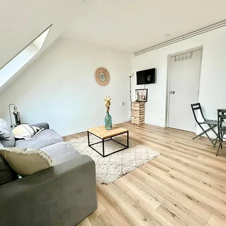 Appartement Vue Mer - A 50M De La Plage Des Minimes - Grand Jardin - Parking Gratuit La Rochelle  Exterior photo